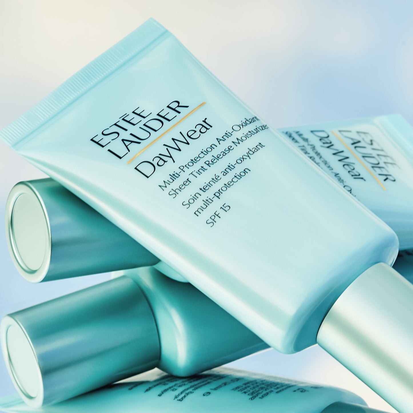 Estée Lauder DayWear Sheer Tint Release Advanced Multi-Protection Anti-Oxidant Moisturizer SPF15 50ml