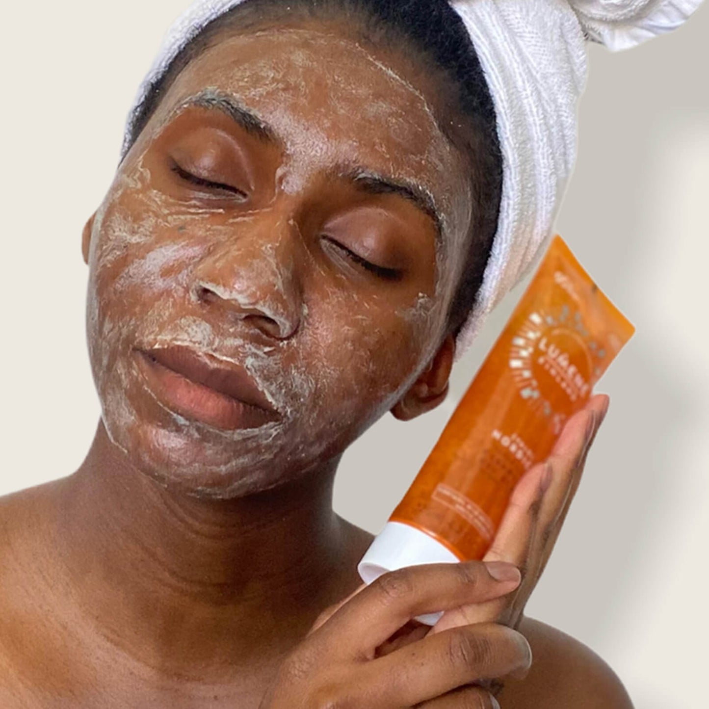 Lumene Nordic-C [VALO] Clear Glow Reinigende Gel Scrub