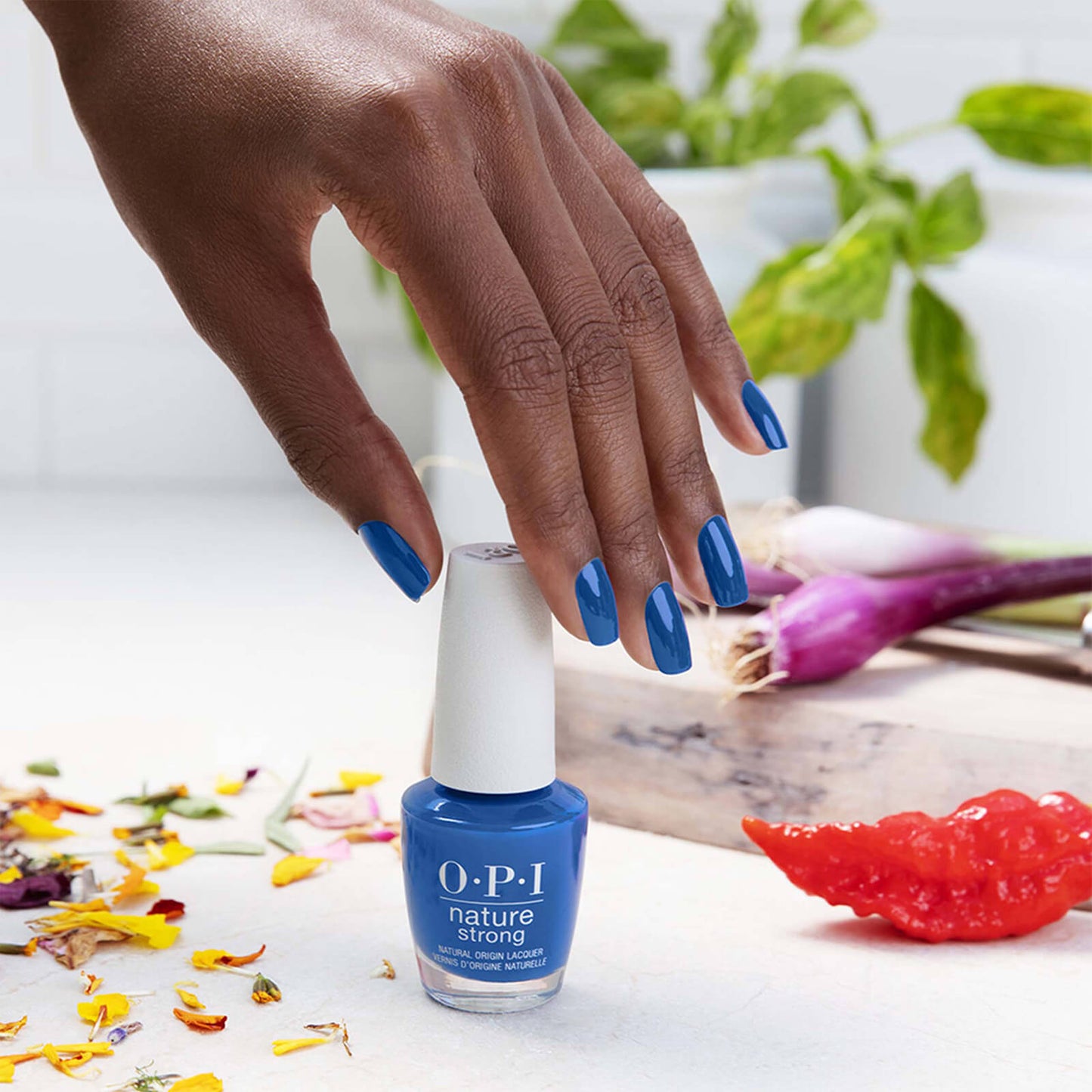 OPI Nature Strong Nagellak