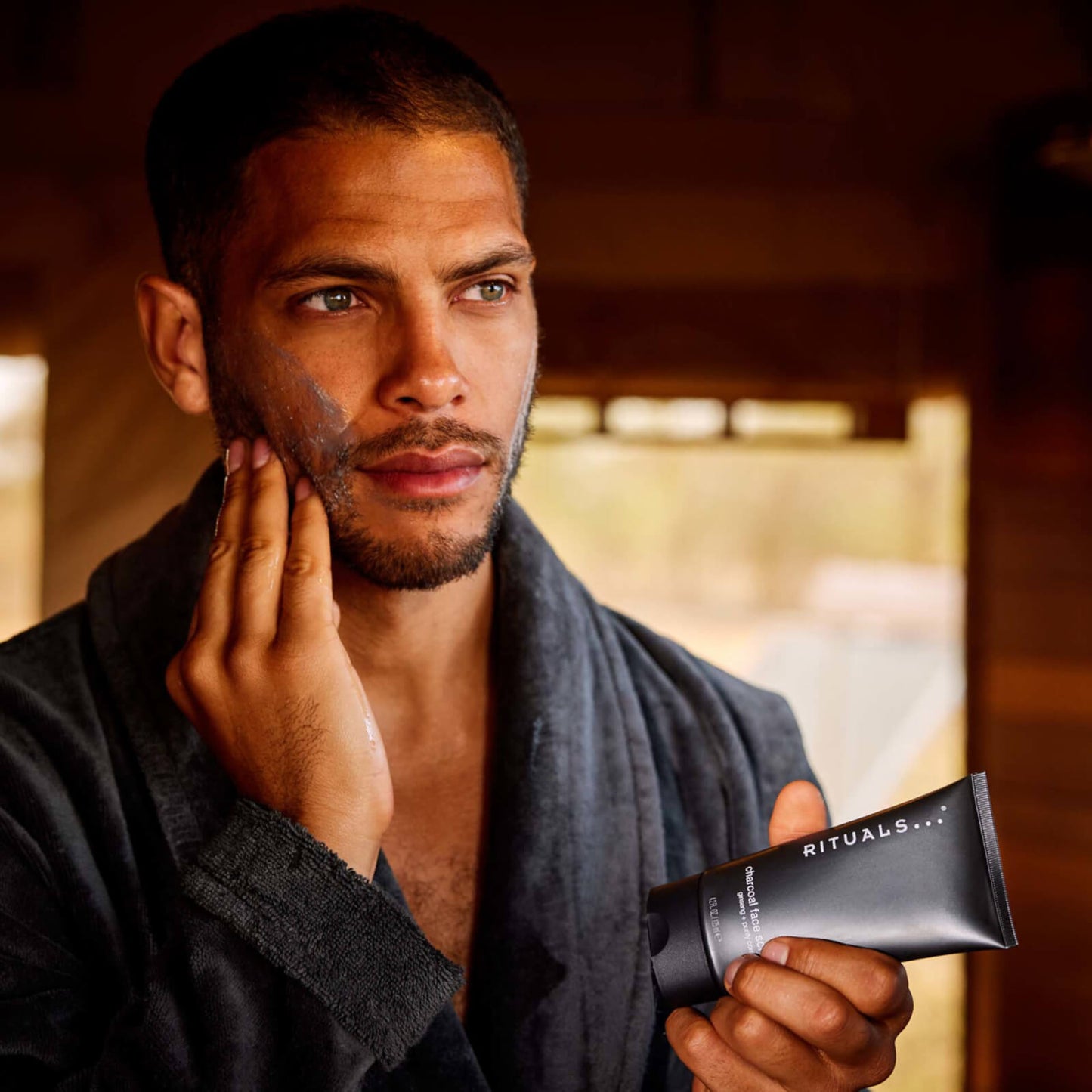 Rituals Homme Collection Ginseng and Purify Complex Charcoal Face Scrub 125ml