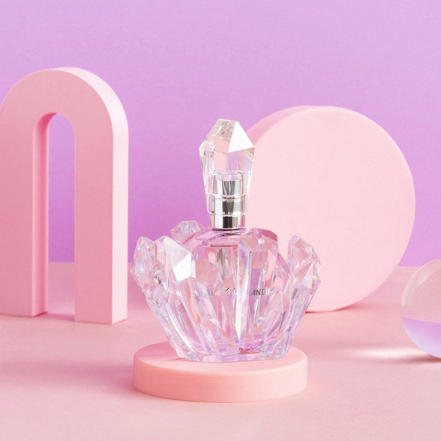 Ariana Grande R.E.M. Eau de Parfum